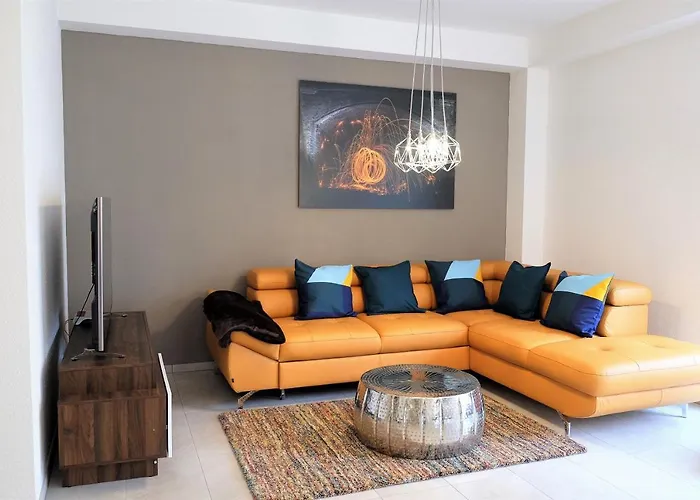 Family + Friends Апартаменты